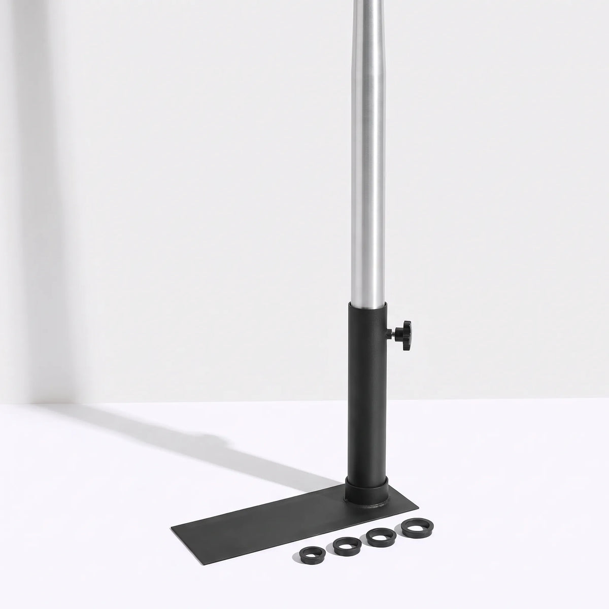 Portable Tire Mount Flagpole Base — No-Dig Drive-On Stand for Telescoping Poles