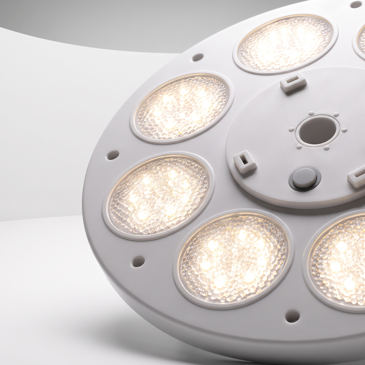 Solar Flagpole Light — 136 LED, 680 Lumen, Dusk-to-Dawn