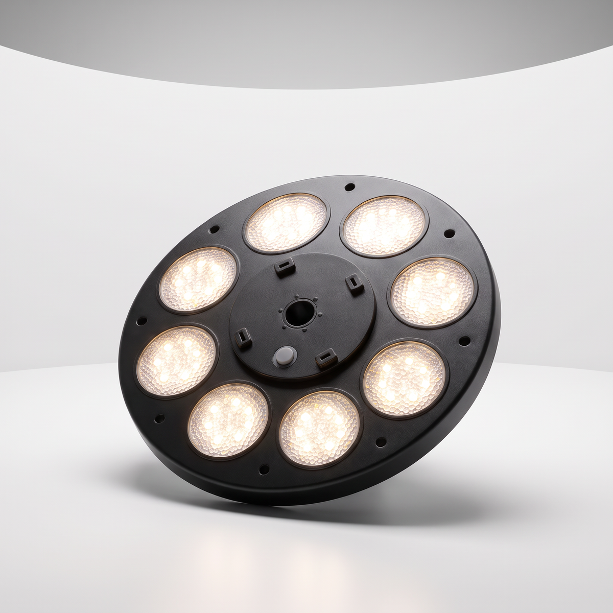 Solar Flagpole Light — 136 LED, 680 Lumen, Dusk-to-Dawn